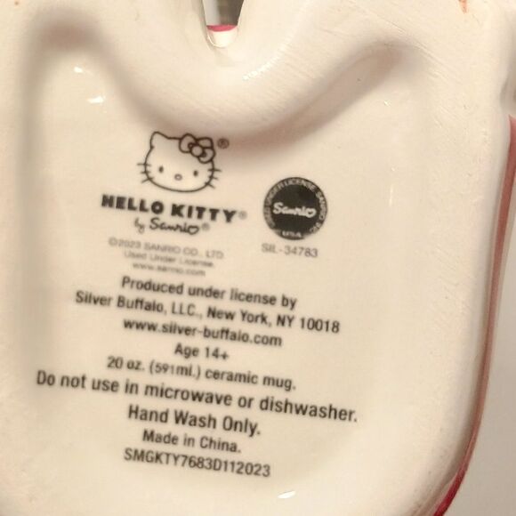 Hello Kitty Valentines Day LOVE Mug - Picture 5 of 5